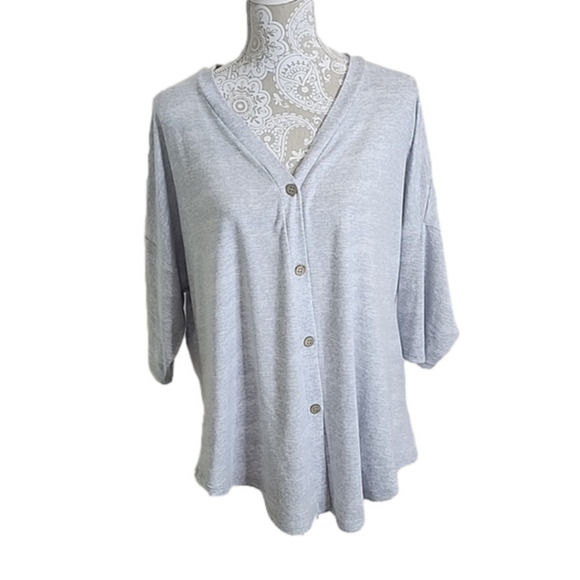 Belle by Belldini button gray top, size 3X - Picture 1 of 8